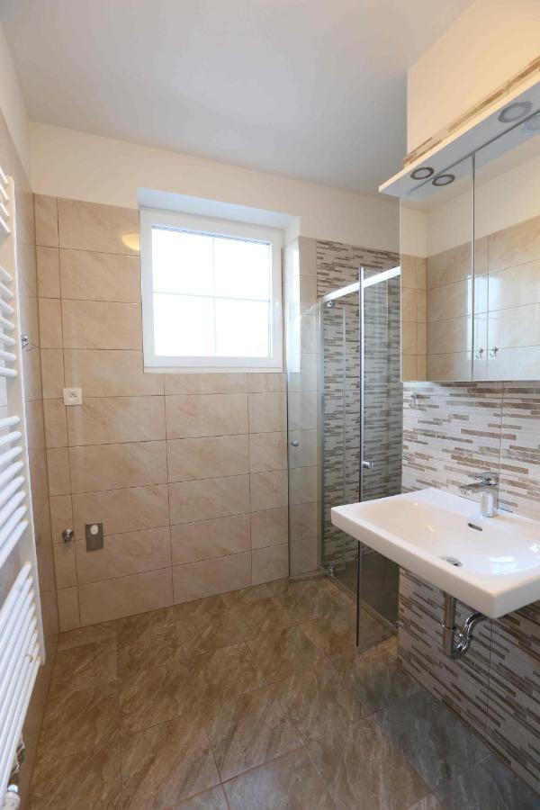 Apartmany Aura Bozi Dar Bagian luar foto