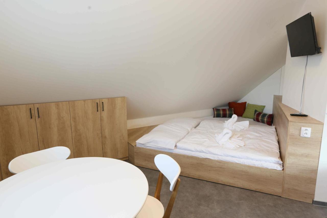 Apartmany Aura Bozi Dar Bagian luar foto